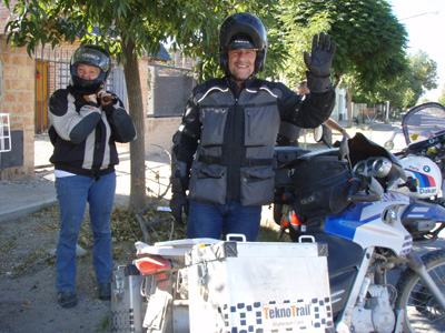 060 Marsie and Glynn leave the Rally on Stage 5 and head back to Buenos Aires P1070196.jpg